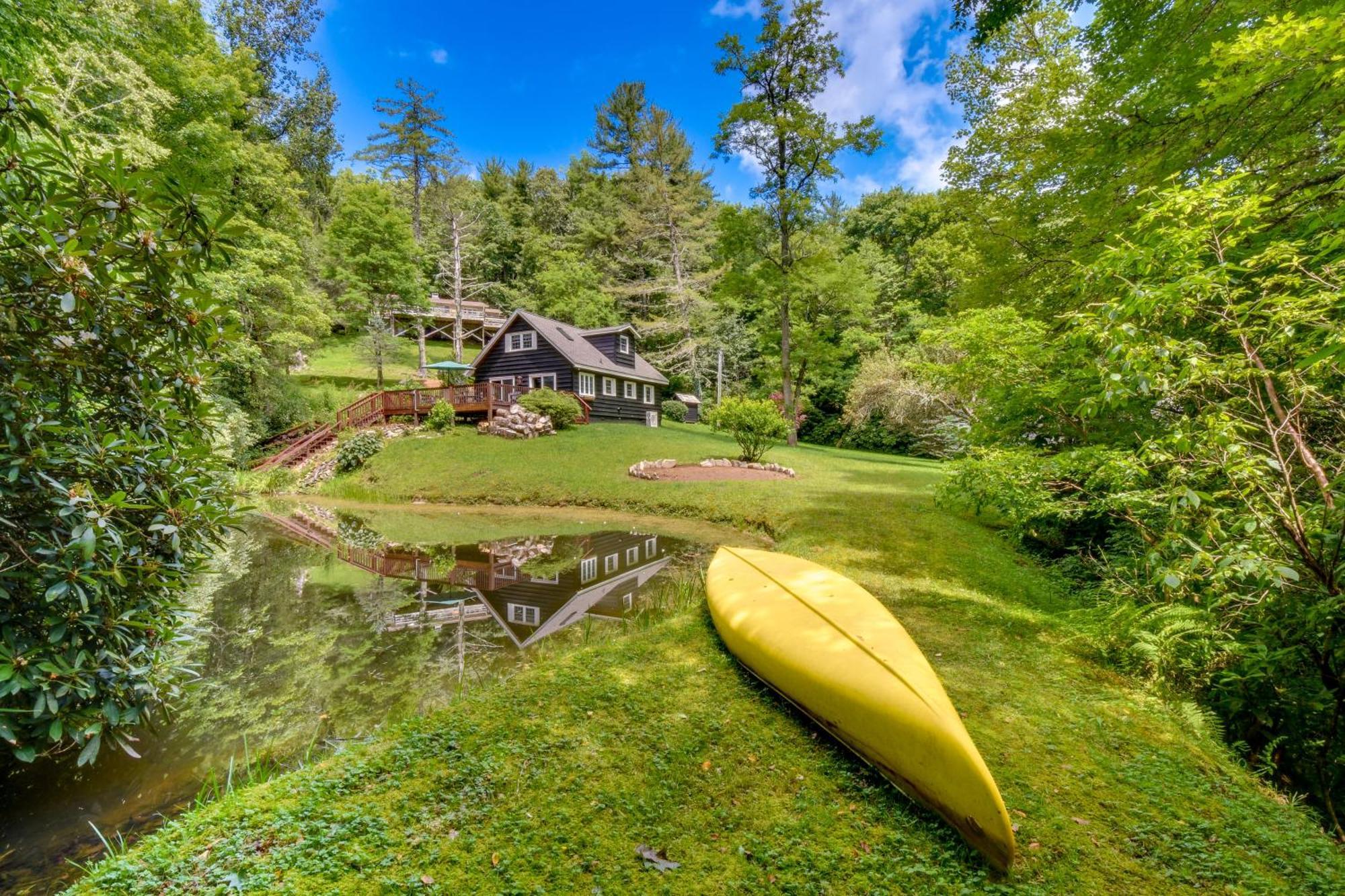 Enchanting Highlands Cottage With Pond And Falls! Exterior photo