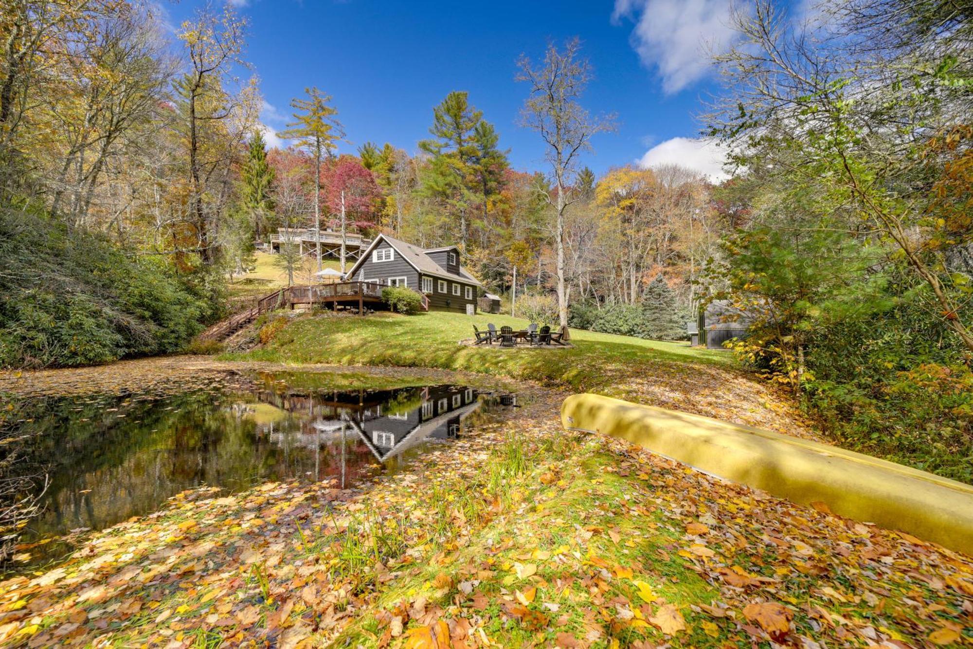 Enchanting Highlands Cottage With Pond And Falls! Exterior photo