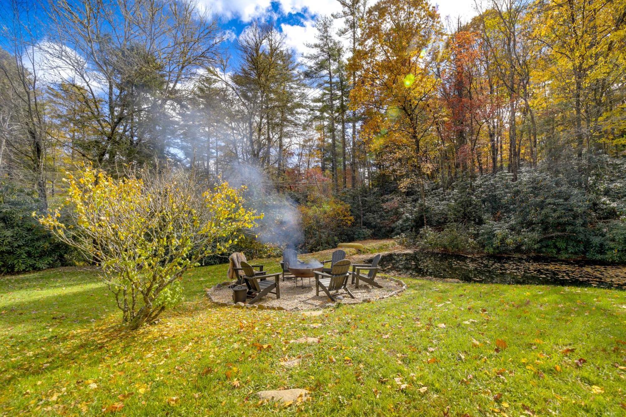 Enchanting Highlands Cottage With Pond And Falls! Exterior photo